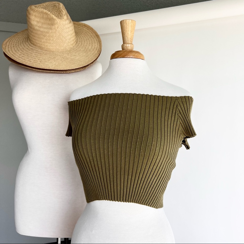 SOLD ❌ OLIVE GREEN RIBBED OFF THE SHOULDER CROP TOP - Picture 5 of 5